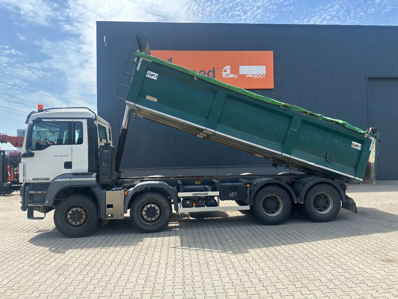 MAN TGS 35.440 AJK HARDOX KIPPER (16.5m3), 8x4, MANUAL, EURO-5, TWIN-STEER, BIG AXLES - Tovornjak prekucnik: slika 3 MAN TGS 35.440 AJK HARDOX KIPPER (16.5m3), 8x4, MANUAL, EURO-5, TWIN-STEER, BIG AXLES - Tovornjak prekucnik: slika 3