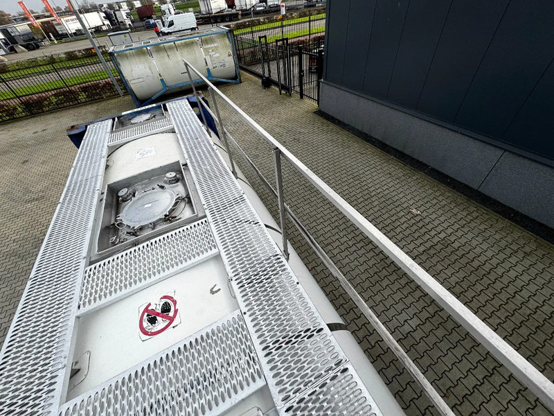 Rezervoar za skladiščenje UBH Universal Bulk Handling 20 FT Swap,  31.169L, UN Portable, T7, valid 5Y test: 05/2027: slika 9