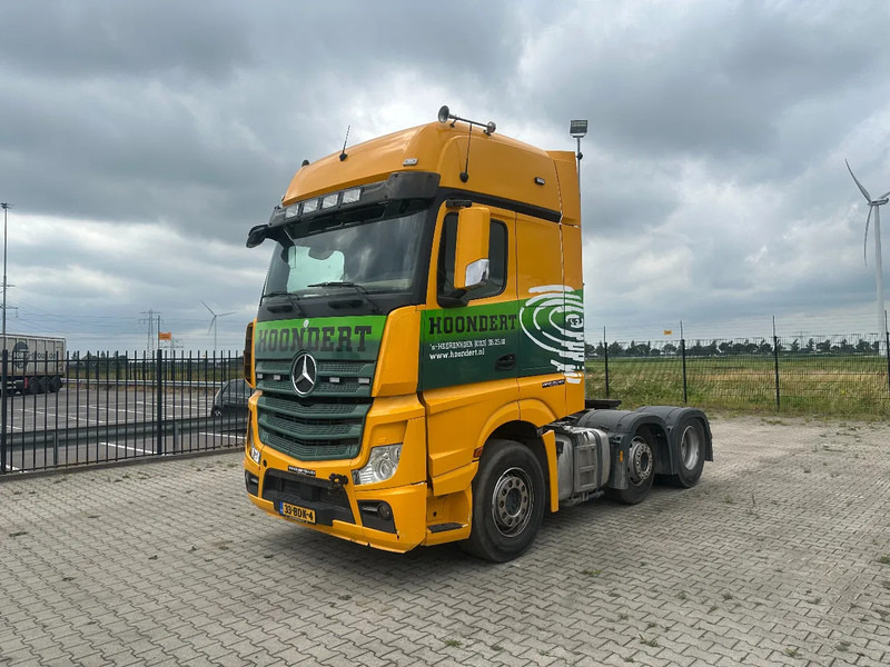 Mercedes-Benz Actros 2748 LS 6x2 BROKEN ENGINE - Vlačilec: slika 1 Mercedes-Benz Actros 2748 LS 6x2 BROKEN ENGINE - Vlačilec: slika 1