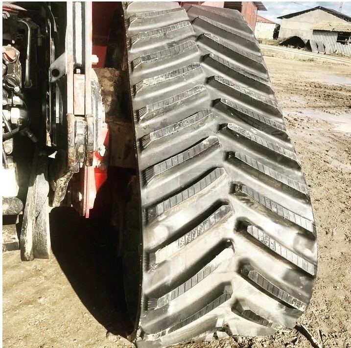 CASE IH Quatrac 30"x6"x42 & 36"x6"x42 - Gosenica za Traktor goseničar: slika 5 CASE IH Quatrac 30"x6"x42 & 36"x6"x42 - Gosenica za Traktor goseničar: slika 5
