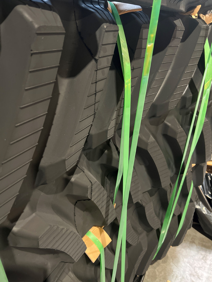 Rubber track for Challenger 65-75-85-95  - Gosenica za Traktor goseničar: slika 4 Rubber track for Challenger 65-75-85-95  - Gosenica za Traktor goseničar: slika 4