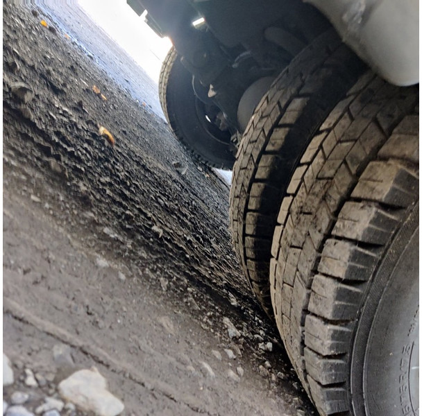 Mercedes-Benz 818 - Tovornjak zabojnik: slika 5 Mercedes-Benz 818 - Tovornjak zabojnik: slika 5