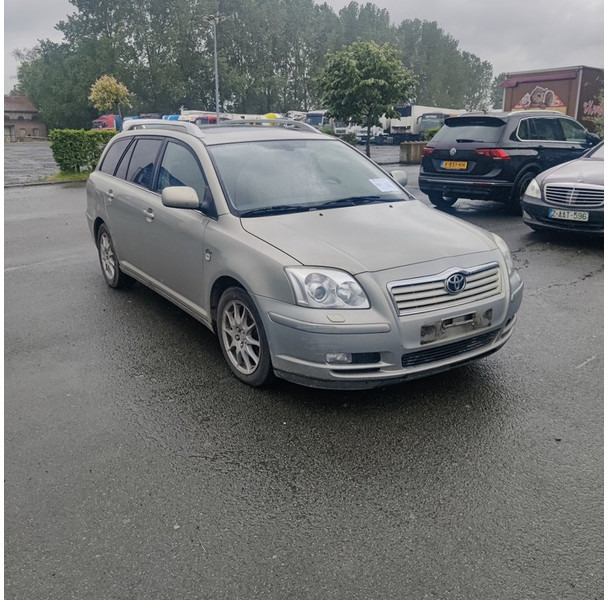 Toyota Avensis - Avtomobil: slika 2 Toyota Avensis - Avtomobil: slika 2