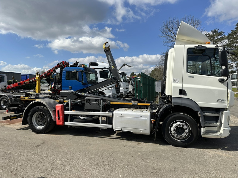 DAF CF 460 4x2 19T MARREL ABROLLKIPPER HAKEN - 5.10M + 1.30M Ausziehbarer Stoßstange - EURO 6 - 13L ENGINE - ZF AUTO - Kotalni prekucni tovornjak: slika 4 DAF CF 460 4x2 19T MARREL ABROLLKIPPER HAKEN - 5.10M + 1.30M Ausziehbarer Stoßstange - EURO 6 - 13L ENGINE - ZF AUTO - Kotalni prekucni tovornjak: slika 4