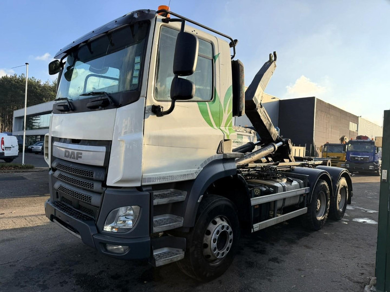 DAF CF 460 6x4 FAT HOOKLIFT - WB 3m35 - STEEL SPRING / BIG AXLES HUB REDUCTION - EURO 6 - BE TRUCK - Kotalni prekucni tovornjak: slika 3 DAF CF 460 6x4 FAT HOOKLIFT - WB 3m35 - STEEL SPRING / BIG AXLES HUB REDUCTION - EURO 6 - BE TRUCK - Kotalni prekucni tovornjak: slika 3