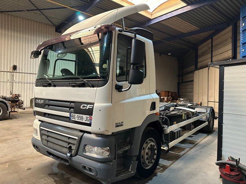 DAF CF 85.410 19T - 4x2 HOOKLIFT DALBY 16T - 5350mm - MANUAL ZF - TUV 09/2025 - EURO 5 - A/C - Kotalni prekucni tovornjak: slika 3 DAF CF 85.410 19T - 4x2 HOOKLIFT DALBY 16T - 5350mm - MANUAL ZF - TUV 09/2025 - EURO 5 - A/C - Kotalni prekucni tovornjak: slika 3