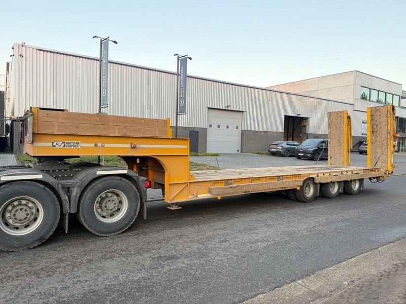 Gheysen en Verpoort S4631B 46.9T LOWLOADER / TIEFLADER / DIEPLADER - 3 AXLES - STEEL SPRING / BLATT / LAMES - HYDR RAMPS - Nizko noseča polprikolica: slika 1 Gheysen en Verpoort S4631B 46.9T LOWLOADER / TIEFLADER / DIEPLADER - 3 AXLES - STEEL SPRING / BLATT / LAMES - HYDR RAMPS - Nizko noseča polprikolica: slika 1