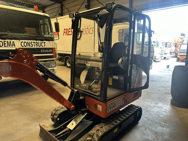 Hitachi ZAXIS ZX19-6 CR 1.9T - 1349H - CABINE - ADJUSTABLE TRACKS - EXTRA HYDR - QUICK HITCH - BE MACHINE - Mini bager: slika 5 Hitachi ZAXIS ZX19-6 CR 1.9T - 1349H - CABINE - ADJUSTABLE TRACKS - EXTRA HYDR - QUICK HITCH - BE MACHINE - Mini bager: slika 5