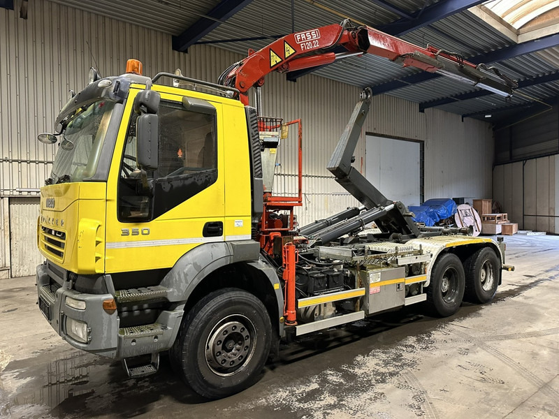 Iveco TRAKKER 350 6x4 HOOKLIFT + CRANE FASSI F120.22 (5/6 F) - *342.000km* - STEEL SPRING / BIG AXLES - AS TRONIC AUTOMATIC GEARBOX - Kotalni prekucni tovornjak, Tovornjak z dvigalom: slika 3 Iveco TRAKKER 350 6x4 HOOKLIFT + CRANE FASSI F120.22 (5/6 F) - *342.000km* - STEEL SPRING / BIG AXLES - AS TRONIC AUTOMATIC GEARBOX - Kotalni prekucni tovornjak, Tovornjak z dvigalom: slika 3
