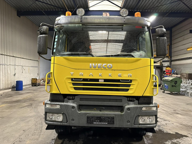 Iveco TRAKKER 350 6x4 HOOKLIFT + CRANE FASSI F120.22 (5/6 F) - *342.000km* - STEEL SPRING / BIG AXLES - AS TRONIC AUTOMATIC GEARBOX - Kotalni prekucni tovornjak, Tovornjak z dvigalom: slika 2 Iveco TRAKKER 350 6x4 HOOKLIFT + CRANE FASSI F120.22 (5/6 F) - *342.000km* - STEEL SPRING / BIG AXLES - AS TRONIC AUTOMATIC GEARBOX - Kotalni prekucni tovornjak, Tovornjak z dvigalom: slika 2