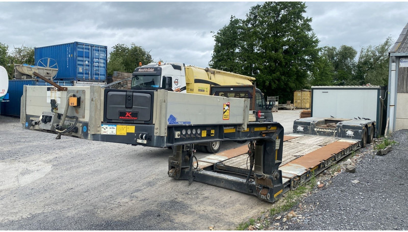 Kässbohrer LB2 48T - LOWBED - TIEFBETT / REMOVABLE NECK - ABNEHMBARE SCHWANENHALS - HYDR STEERING AXLES / LENKACHSEN - BPW - Nizko noseča polprikolica: slika 1 Kässbohrer LB2 48T - LOWBED - TIEFBETT / REMOVABLE NECK - ABNEHMBARE SCHWANENHALS - HYDR STEERING AXLES / LENKACHSEN - BPW - Nizko noseča polprikolica: slika 1