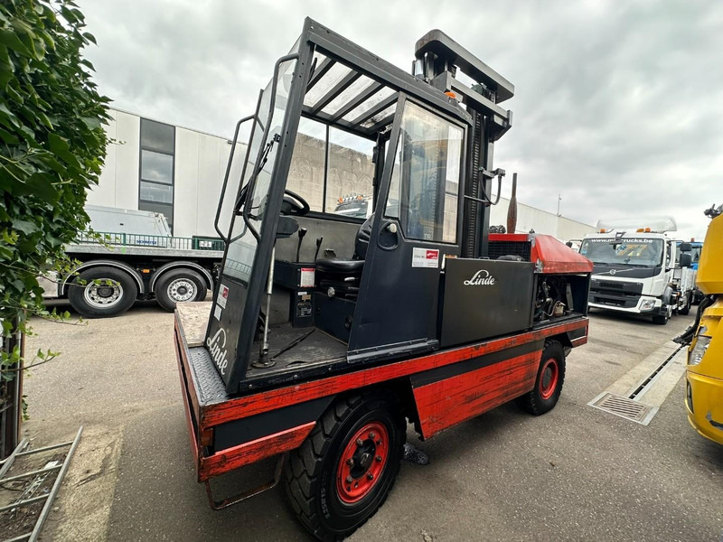Linde S50 W SIDELOADER 5T - SEITENSTAPLER - 4 WAY FORKLIFT - COMBILIFT - CE - BE MACHINE - Bočni nakladalnik: slika 4 Linde S50 W SIDELOADER 5T - SEITENSTAPLER - 4 WAY FORKLIFT - COMBILIFT - CE - BE MACHINE - Bočni nakladalnik: slika 4