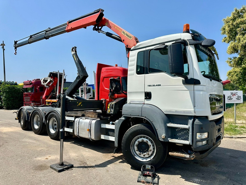 MAN TGS 35.400 8x4 TRIDEM HOOKLIFT T22 + CRANE PALFINGER PK 18001 EH + RADIO - EURO 5 - LIFT/STEERING AXLE - BE TRUCK - Kotalni prekucni tovornjak, Tovornjak z dvigalom: slika 1 MAN TGS 35.400 8x4 TRIDEM HOOKLIFT T22 + CRANE PALFINGER PK 18001 EH + RADIO - EURO 5 - LIFT/STEERING AXLE - BE TRUCK - Kotalni prekucni tovornjak, Tovornjak z dvigalom: slika 1