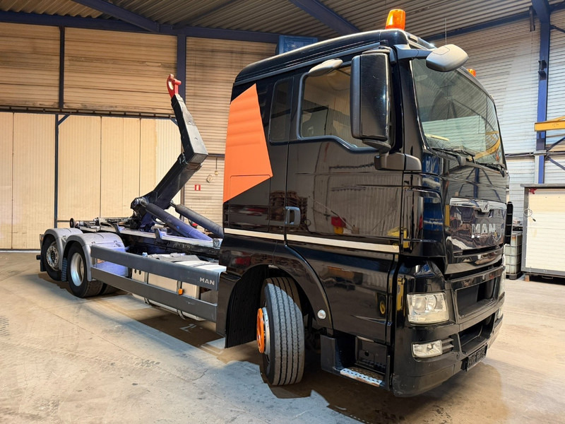 MAN TGX 26.400 6X2 + HOOKLIFT PALIFT 20T - LIFT + STEERING AXLE - EURO 5 - SLEEPERCAB - BE TRUCK - Kotalni prekucni tovornjak: slika 2 MAN TGX 26.400 6X2 + HOOKLIFT PALIFT 20T - LIFT + STEERING AXLE - EURO 5 - SLEEPERCAB - BE TRUCK - Kotalni prekucni tovornjak: slika 2