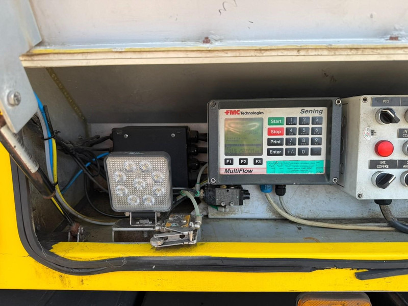 Tovornjak cisterna Mercedes-Benz ANTOS 2632 6x2 FUEL TANKER 16.000L - 4 COMP - DIESEL / PETROL - RETARDER - EURO 6 - LIFT / STEERING AXLE - *FULL AIR* - BE TRUCK: slika 10