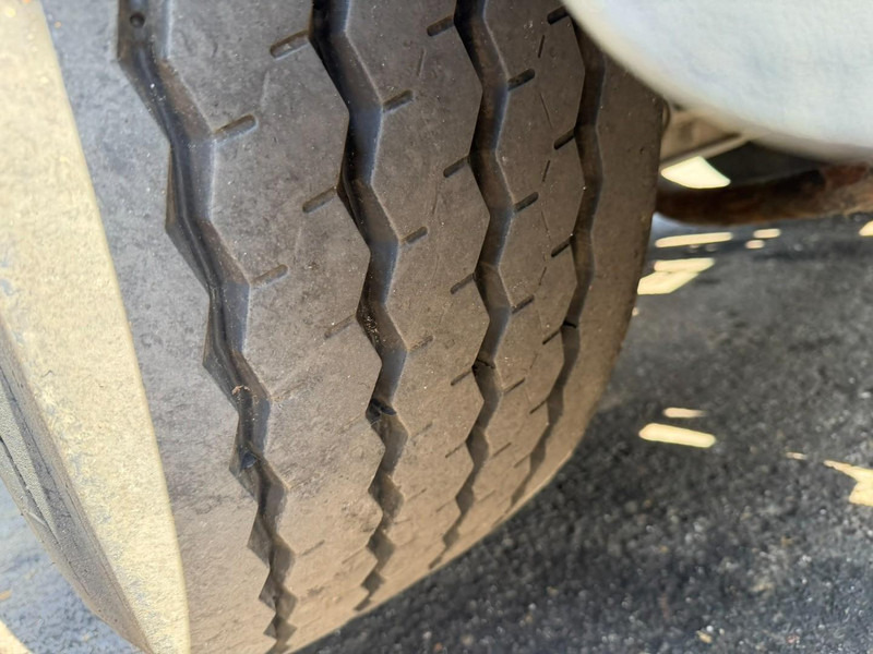 Tovornjak cisterna Mercedes-Benz ANTOS 2632 6x2 FUEL TANKER 16.000L - 4 COMP - DIESEL / PETROL - RETARDER - EURO 6 - LIFT / STEERING AXLE - *FULL AIR* - BE TRUCK: slika 19