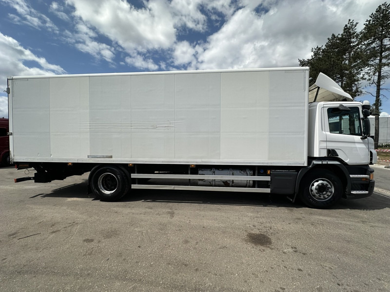 Scania P320 RETARDER - CLOSED BOX 8m25 x 2m47 x 2m30 - TAILLIFT 2000kg - EURO 6 - GOOD CONDITION - Tovornjak zabojnik: slika 4 Scania P320 RETARDER - CLOSED BOX 8m25 x 2m47 x 2m30 - TAILLIFT 2000kg - EURO 6 - GOOD CONDITION - Tovornjak zabojnik: slika 4