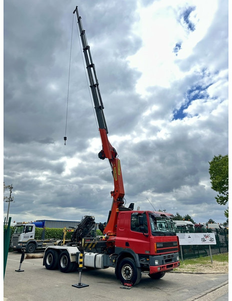 DAF 85 CF 430 6x4 CRANE PK 32.000 F (7x) + WINCH - EURO 2 - MANUAL ZF - HUB REDUCTION / STEEL SPRING - BE TRUCK - Vlačilec: slika 5 DAF 85 CF 430 6x4 CRANE PK 32.000 F (7x) + WINCH - EURO 2 - MANUAL ZF - HUB REDUCTION / STEEL SPRING - BE TRUCK - Vlačilec: slika 5