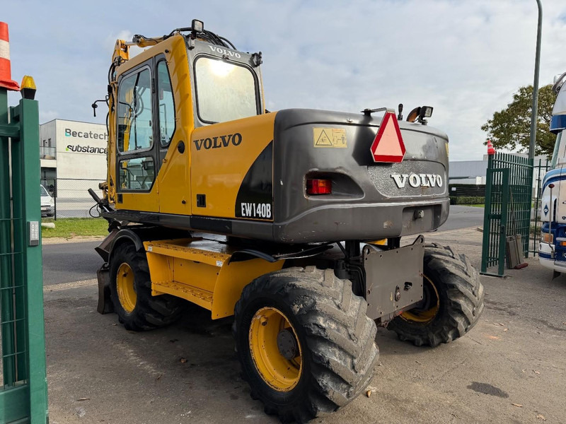 Volvo EW 140 B *FULL HYDR* - BLADE - 10.485h - TILT BUCKET - CE - NL MACHINE - GOOD CONDITION - Bager na kolesih: slika 4 Volvo EW 140 B *FULL HYDR* - BLADE - 10.485h - TILT BUCKET - CE - NL MACHINE - GOOD CONDITION - Bager na kolesih: slika 4