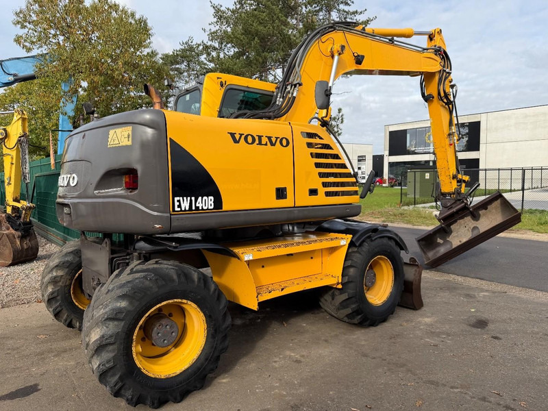 Volvo EW 140 B *FULL HYDR* - BLADE - 10.485h - TILT BUCKET - CE - NL MACHINE - GOOD CONDITION - Bager na kolesih: slika 3 Volvo EW 140 B *FULL HYDR* - BLADE - 10.485h - TILT BUCKET - CE - NL MACHINE - GOOD CONDITION - Bager na kolesih: slika 3
