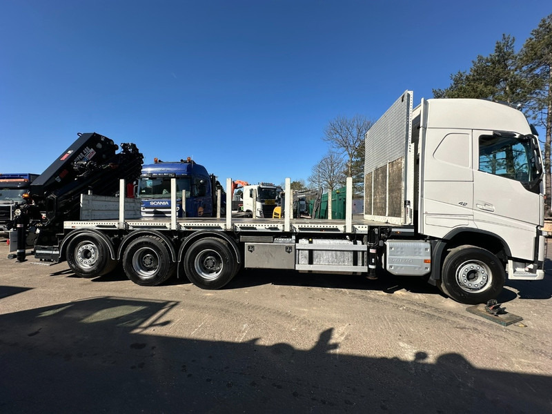 Volvo FH 420 8x4 TRIDEM + KRAAN HIAB 408 E-8 HIPRO + WINCH - 63.000km ONLY - CREWCAB 4 SEATER - PLATFORM 7m - TOP CONDITION - Tovornjak z dvigalom: slika 5 Volvo FH 420 8x4 TRIDEM + KRAAN HIAB 408 E-8 HIPRO + WINCH - 63.000km ONLY - CREWCAB 4 SEATER - PLATFORM 7m - TOP CONDITION - Tovornjak z dvigalom: slika 5