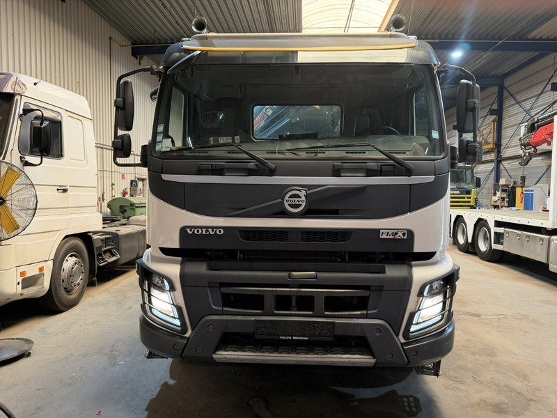 Volvo FMX 460 6x4 TIPPER + CRANE HIAB 244 E-5 HIPRO - ROTATOR - RADIO - *349.000km* - EURO 6 - BE TRUCK - Tovornjak prekucnik, Tovornjak z dvigalom: slika 3 Volvo FMX 460 6x4 TIPPER + CRANE HIAB 244 E-5 HIPRO - ROTATOR - RADIO - *349.000km* - EURO 6 - BE TRUCK - Tovornjak prekucnik, Tovornjak z dvigalom: slika 3