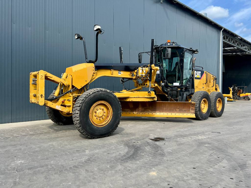 Cat 140M - Greder: slika 1 Cat 140M - Greder: slika 1