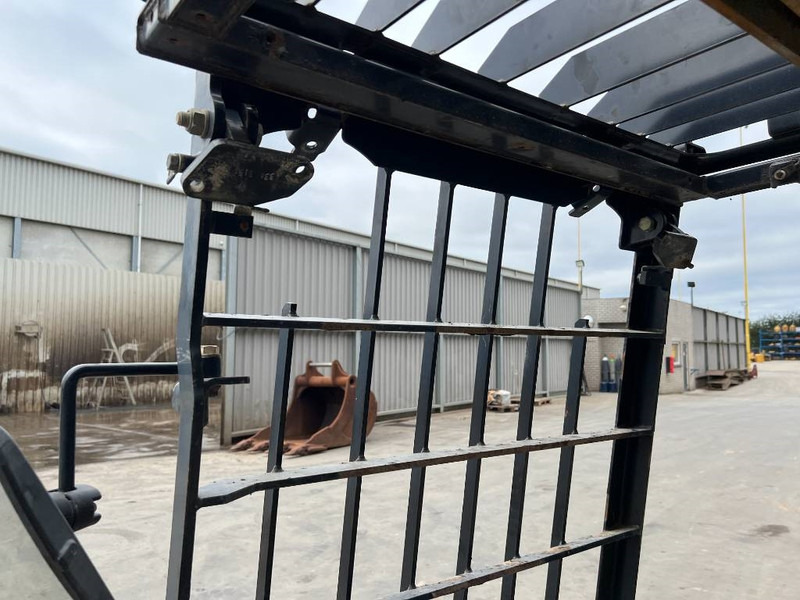 Cat 313E / M315F / 320F / 323E / 325F / 329E / 330F / - Kabina in notranjost za Gradbeni stroj: slika 4 Cat 313E / M315F / 320F / 323E / 325F / 329E / 330F / - Kabina in notranjost za Gradbeni stroj: slika 4