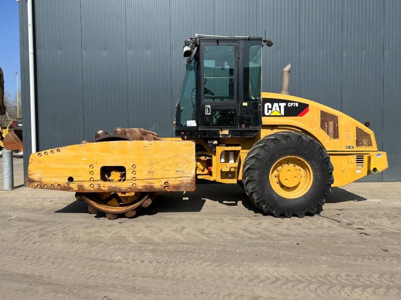 Cat CP76 - Valjar: slika 2 Cat CP76 - Valjar: slika 2