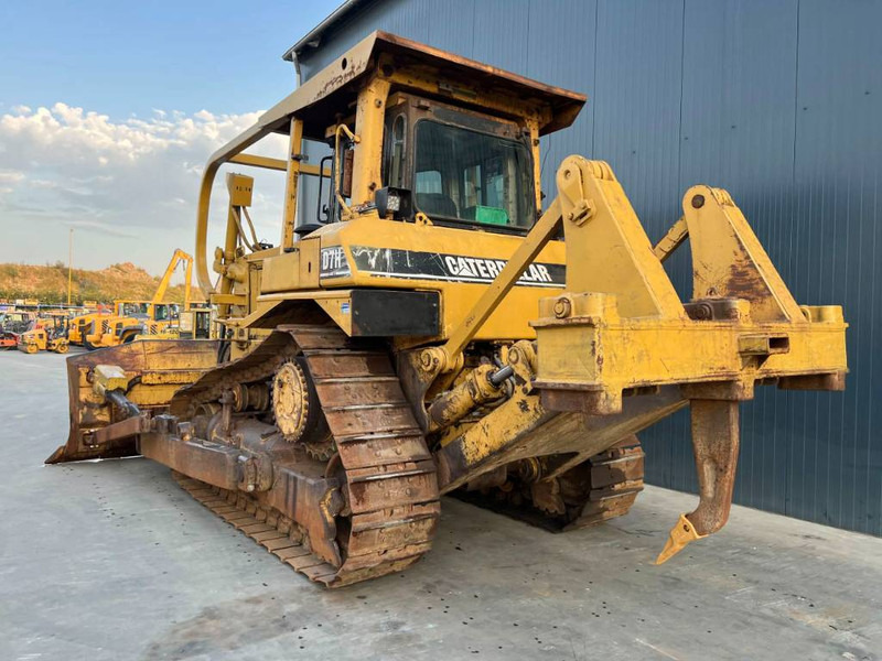 Cat D7H - Buldožer: slika 2 Cat D7H - Buldožer: slika 2