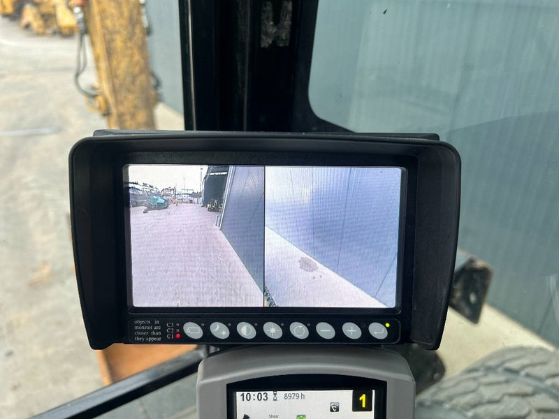 Cat M318F - Bager na kolesih: slika 3 Cat M318F - Bager na kolesih: slika 3