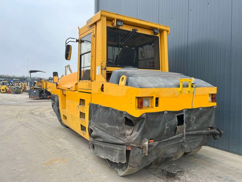 Cat PS300B - Pnevmatski valjar: slika 2 Cat PS300B - Pnevmatski valjar: slika 2