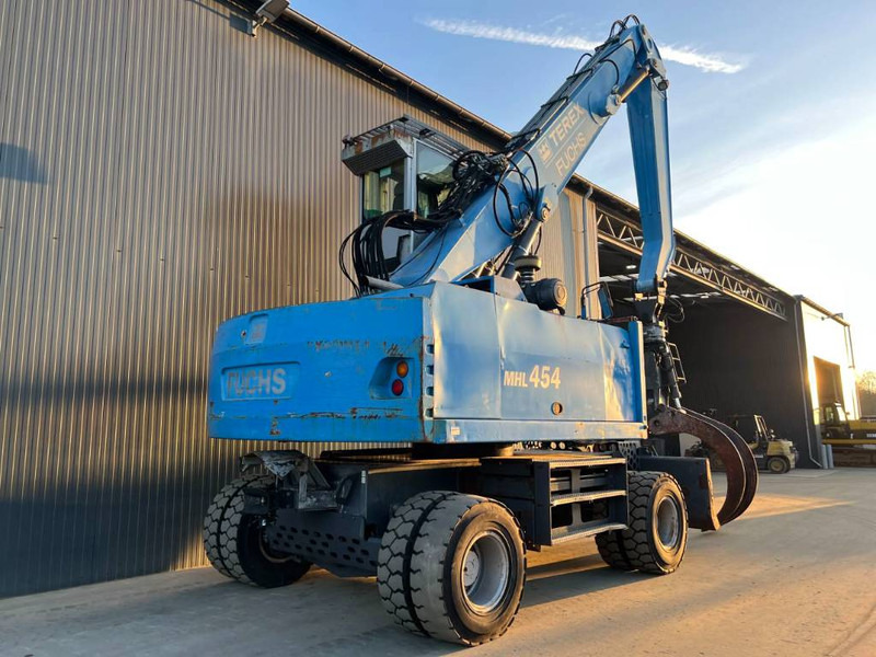 Fuchs MHL454 - Bager za prekladanje primarnih/ Sekundarnih surovin: slika 4 Fuchs MHL454 - Bager za prekladanje primarnih/ Sekundarnih surovin: slika 4