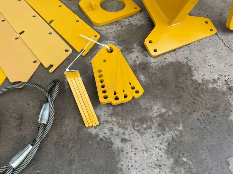 Volvo A35G - Dvižna ploščad zadaj za Gradbeni stroj: slika 3 Volvo A35G - Dvižna ploščad zadaj za Gradbeni stroj: slika 3