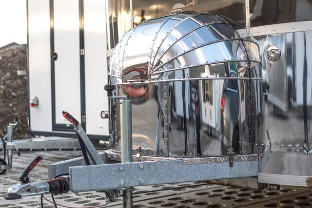 Airstream Catering Trailer | IN STOCK - Prikolica s hrano: slika 2 Airstream Catering Trailer | IN STOCK - Prikolica s hrano: slika 2