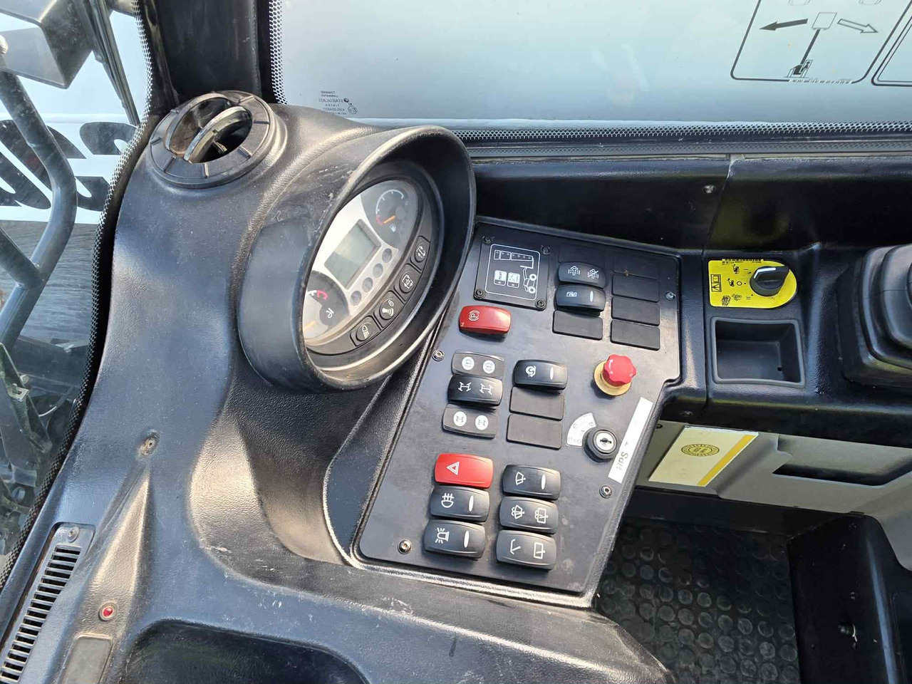 BOBCAT T 35.130SLT - Teleskopski viličar: slika 3 BOBCAT T 35.130SLT - Teleskopski viličar: slika 3