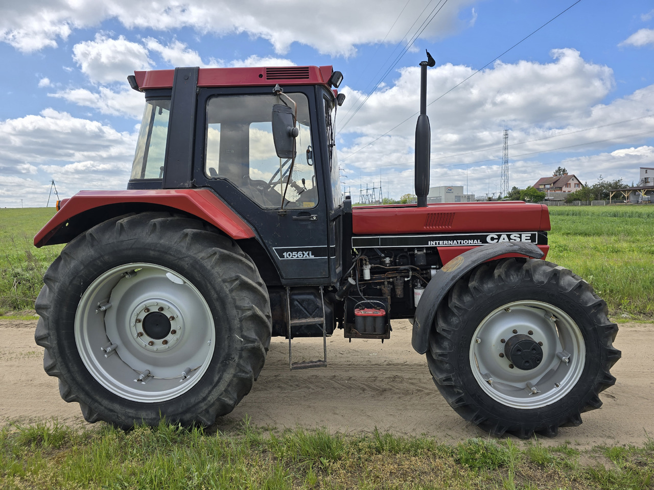 CASE IH 1056 XL - Traktor: slika 3 CASE IH 1056 XL - Traktor: slika 3