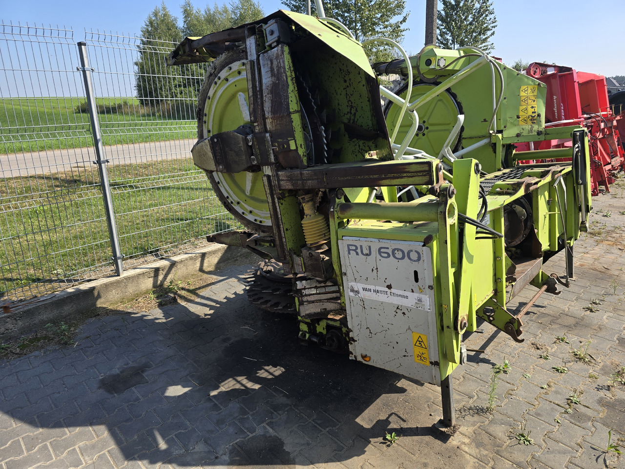 CLAAS RU600 - Kombajn za krmo: slika 2 CLAAS RU600 - Kombajn za krmo: slika 2