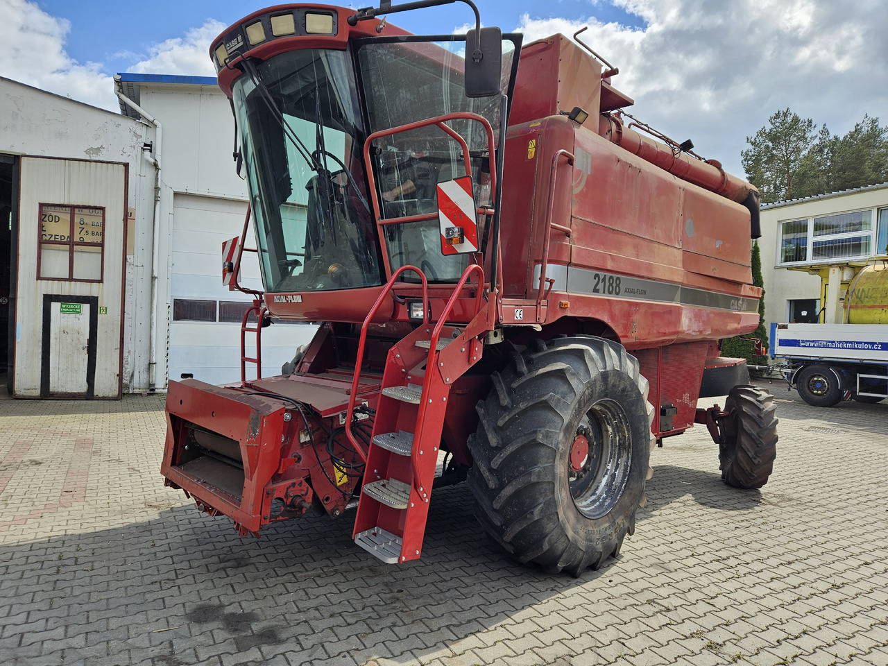 Case 2188E - Kombajn harvester: slika 1 Case 2188E - Kombajn harvester: slika 1
