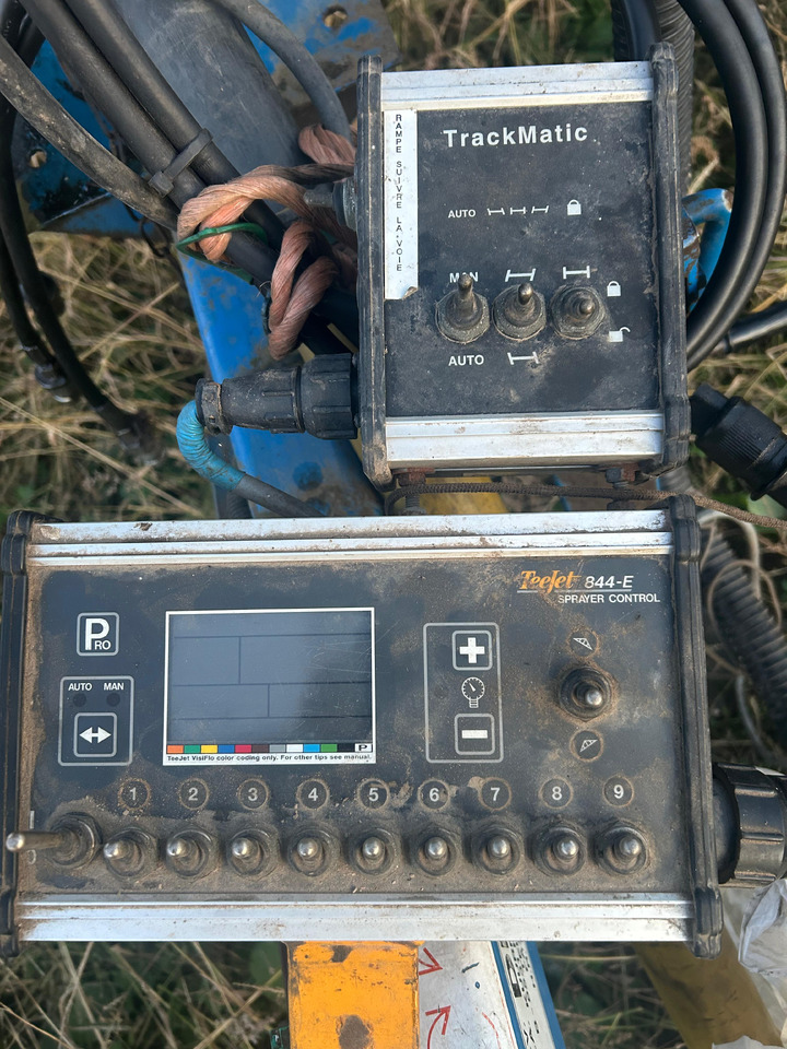 DELVANO TRE 2500 - Škropilnica: slika 2 DELVANO TRE 2500 - Škropilnica: slika 2