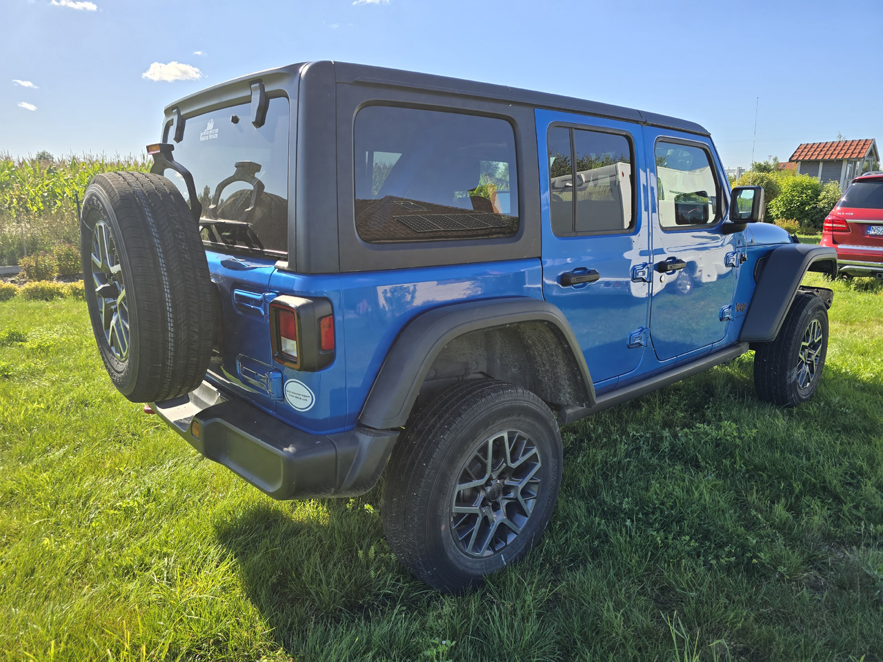 JEEP Wrangler Unlimited Rubicon FOX - Avtomobil: slika 5 JEEP Wrangler Unlimited Rubicon FOX - Avtomobil: slika 5