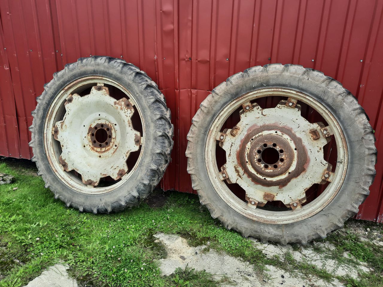 KLEBER Super 3 11.2 R44 - Kompletno kolo za Kmetijski stroj: slika 2 KLEBER Super 3 11.2 R44 - Kompletno kolo za Kmetijski stroj: slika 2
