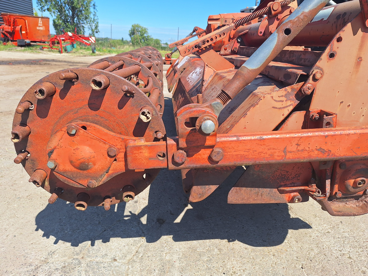 KUHN EL100N 305 - Vrtavkasta brana: slika 1 KUHN EL100N 305 - Vrtavkasta brana: slika 1