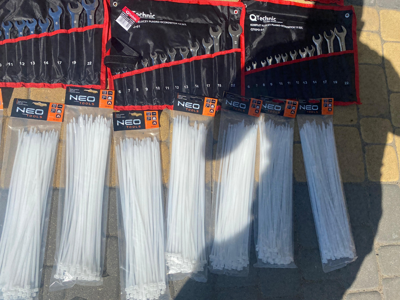 Neo Tools, Qtechnic narzedzia, klucze, opaski, młotek - Avtomobilsko orodje: slika 3 Neo Tools, Qtechnic narzedzia, klucze, opaski, młotek - Avtomobilsko orodje: slika 3
