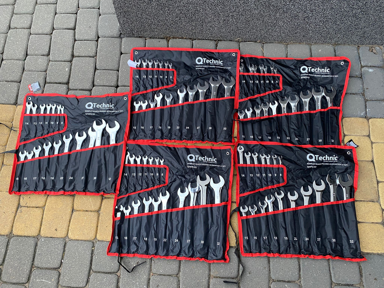 Qtechnics 8-32 - Oprema za delavnice: slika 1 Qtechnics 8-32 - Oprema za delavnice: slika 1