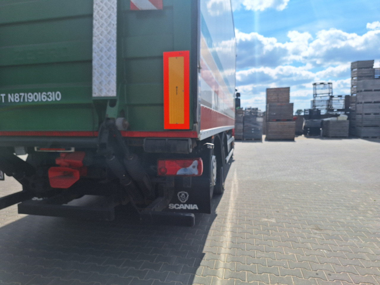 Scania P380 - Tovornjak hladilnik: slika 4 Scania P380 - Tovornjak hladilnik: slika 4