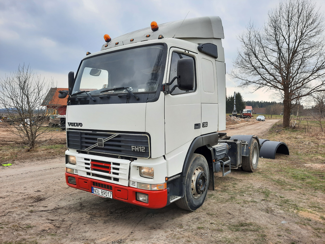 VOLVO FH 12-380 - Vlačilec: slika 2 VOLVO FH 12-380 - Vlačilec: slika 2