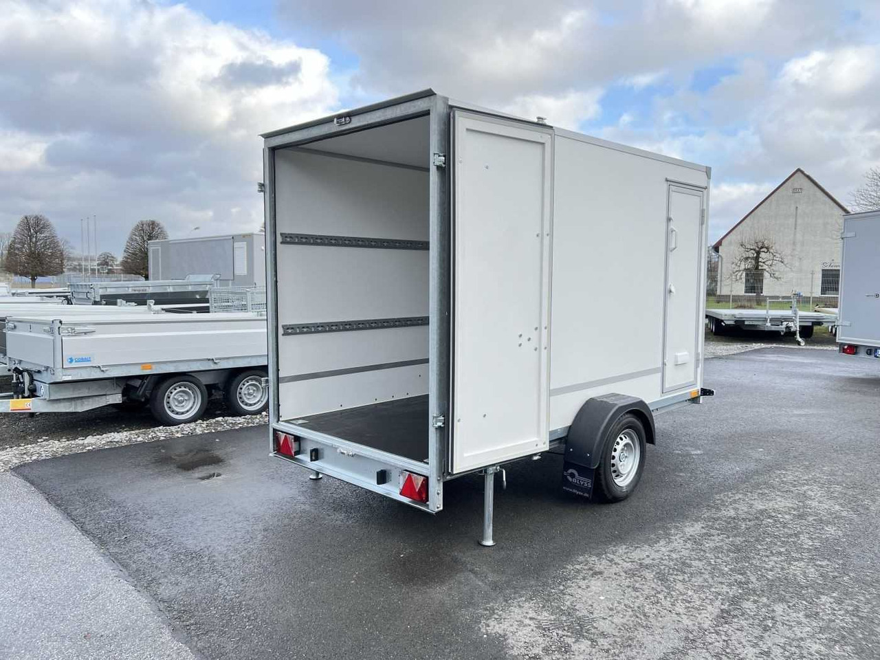 BLYSS F1330HD Seitentür Kofferanhänger - Prikolica zabojnik: slika 3 BLYSS F1330HD Seitentür Kofferanhänger - Prikolica zabojnik: slika 3