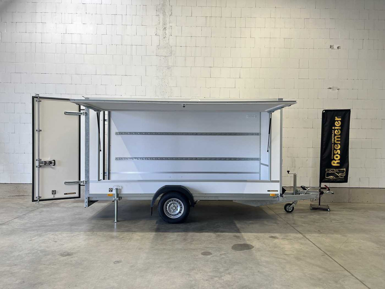 BLYSS F1336HD mit Verkaufsklappe Kofferanhänger - Prikolica s hrano: slika 2 BLYSS F1336HD mit Verkaufsklappe Kofferanhänger - Prikolica s hrano: slika 2