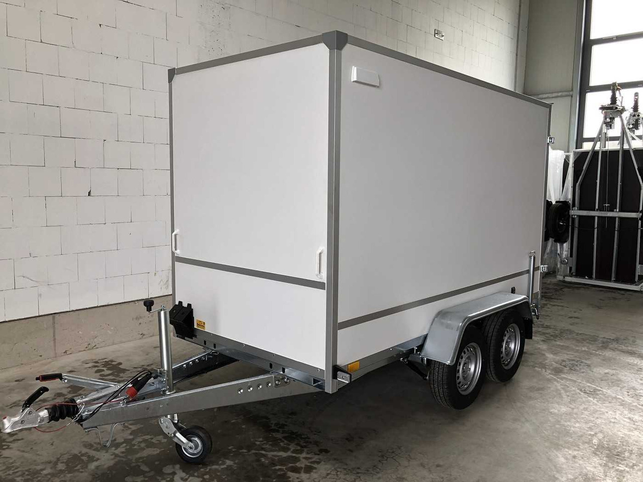 BLYSS F2730HTD Kofferanhänger - Prikolica zabojnik: slika 3 BLYSS F2730HTD Kofferanhänger - Prikolica zabojnik: slika 3